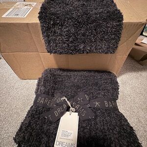 Barefoot Dreams Black Cozy Hat & Scarf